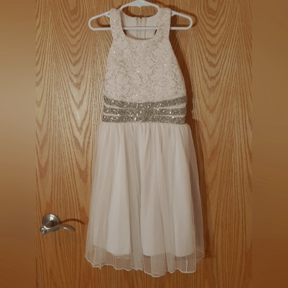 Speechless Dress Size 8 - Picture 2 of 9